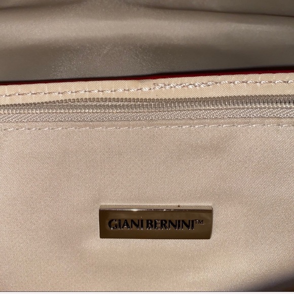 Giani Bernini red leather handbag with straps - Picture 5 of 5